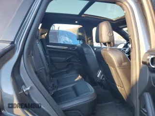 2017 Porsche Cayenne S с VIN WP1AB2A25HLA50282, выставлен на аукционе Copart как лот 80912384 с пробегом 44 744 миль миль и Списание • Salvage title. История ставок и продаж доступна на DreamBid. Изображение 11.