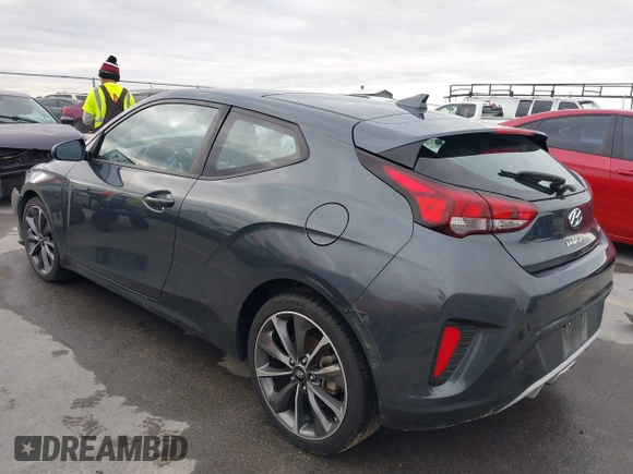 2021 Hyundai Veloster 2.0 with VIN KMHTG6AF1MU032870, listed as a IAAI auction lot 41323767 with 25,955 mi miles. Bid and sale history available at carsss.com. Image 3.