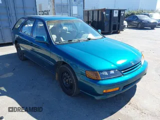 1994 Honda Accord с VIN 1HGCE1833RA009755, выставлен на аукционе IAAI как лот 41748122 с пробегом 172 417 миль миль и . История ставок и продаж доступна на DreamBid. Изображение 1.