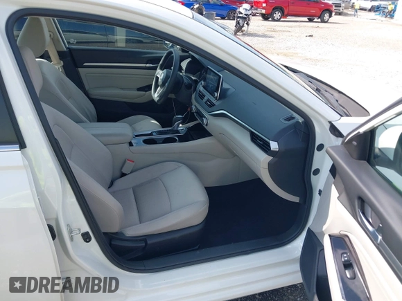 2021 Nissan Altima SV with VIN 1N4BL4DV5MN381985, listed as a IAAI auction lot 42471676 with 75,724 mi miles and . Bid and sale history available at DreamBid. Image 5.