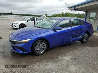2024 Hyundai Elantra SEL with VIN KMHLM4DG8RU840528, listed as a Copart auction lot 60677215 with 24,961 mi miles and Salvage title. Bid and sale history available at DreamBid. Image 1.