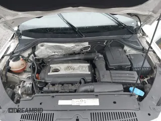 2011 Volkswagen Tiguan SE with VIN WVGBV7AXXBW546640, listed as a IAAI auction lot 41665036 with 106,071 mi miles and . Bid and sale history available at DreamBid. Image 10.