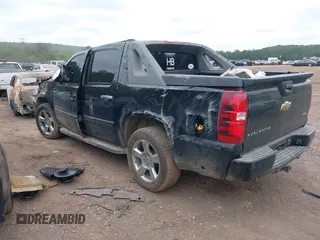 2008 Chevrolet Avalanche 3LT with VIN 3GNEC120X8G132486, listed as a IAAI auction lot 42416390 with 337,266 mi miles and . Bid and sale history available at DreamBid. Image 3.