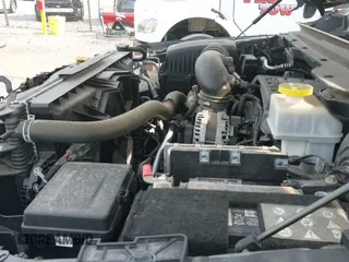 2021 Ram 1500 Laramie z VIN 1C6SRFJT3MN538900, wystawiony jako IAAI lot #42924937 z przebiegiem 28 946 mil mil oraz . Historia ofert i sprzedaży dostępna na DreamBid. Obrazek 25.