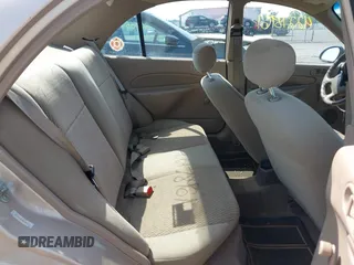 1999 Ford Escort LX z VIN 1FAFP10P7XW198467, wystawiony jako IAAI lot #42278961 z przebiegiem 293 835 mil mil oraz . Historia ofert i sprzedaży dostępna na DreamBid. Obrazek 8.