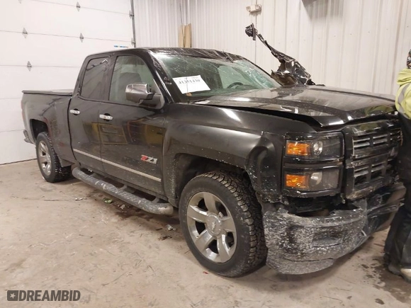 2015 Chevrolet Silverado 1500 LT with VIN 1GCVKREC4FZ345690, listed as a IAAI auction lot 41351430 with 80,860 mi miles. Bid and sale history available at carsss.com. Image 1.