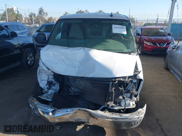 2020 Chevrolet Express Cargo z VIN 1GCWGAFP0L1242088, wystawiony jako IAAI lot #42145895 z przebiegiem Nie podano mil oraz . Historia ofert i sprzedaży dostępna na DreamBid. Obrazek 11.