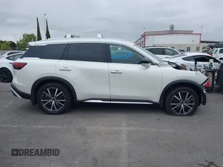 2025 Infiniti QX60 Sensory with VIN 5N1AL1GS6SC330036, listed as a IAAI auction lot 42193990 with 5,403 mi miles and . Bid and sale history available at DreamBid. Image 14.