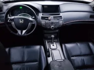 2011 Honda Accord Crosstour EX-L with VIN 5J6TF1H50BL001307, listed as a Copart auction lot 82793024 with 185,985 mi miles and Salvage Title. Bid and sale history available at carsss.com. Image 8.