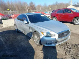 2014 Infiniti Q50 Premium with VIN JN1BV7AR9EM686042, listed as a IAAI auction lot 41737846 with 107,729 mi miles. Bid and sale history available at carsss.com. Image 1.