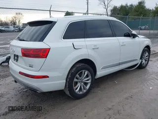 2017 Audi Q7 Premium Plus z VIN WA1LAAF72HD001749, wystawiony jako IAAI lot #41109368 z przebiegiem 120 063 mil mil oraz . Historia ofert i sprzedaży dostępna na DreamBid. Obrazek 4.
