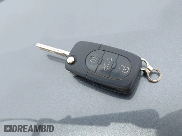 2003 Audi A4 1.8T с VIN WAUAC48H33K022982, выставлен на аукционе IAAI как лот 41994638 с пробегом 35 618 миль миль и . История ставок и продаж доступна на DreamBid. Изображение 11.