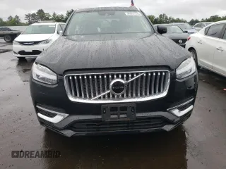 2021 Volvo XC90 Inscription with VIN YV4A22PL9M1754036, listed as a Copart auction lot 60557315 with 30,587 mi miles and Salvage title. Bid and sale history available at DreamBid. Image 5.