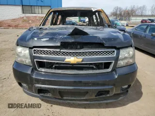 2008 Chevrolet Tahoe 2LT z VIN 1GNFC130X8R201146, wystawiony jako Copart lot #49388535 z przebiegiem Nie podano mil oraz Czysty tytuł • Clean title. Historia ofert i sprzedaży dostępna na DreamBid. Obrazek 5.