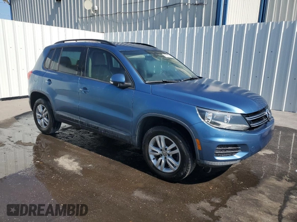 2017 Volkswagen Tiguan S z VIN WVGAV7AX7HK009929, wystawiony jako Copart lot #52893595 z przebiegiem 88 659 mil mil oraz Czysty tytuł • Clean title. Historia ofert i sprzedaży dostępna na DreamBid. Obrazek 4.