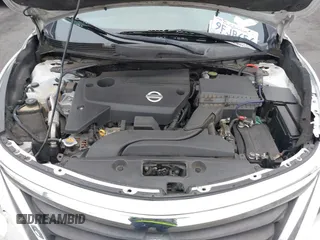 2013 Nissan Altima SV with VIN 1N4AL3AP4DN573233, listed as a IAAI auction lot 42163720 with 157,738 mi miles and . Bid and sale history available at carsss.com. Image 10.