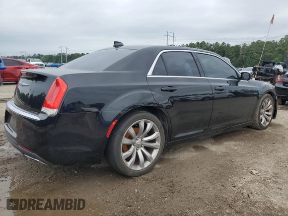 2016 Chrysler 300 Anniversary Edition z VIN 2C3CCAAG1GH343738, wystawiony jako Copart lot #55675155 z przebiegiem 120 382 mil mil oraz Szkody całkowita. Historia ofert i sprzedaży dostępna na DreamBid. Obrazek 3.