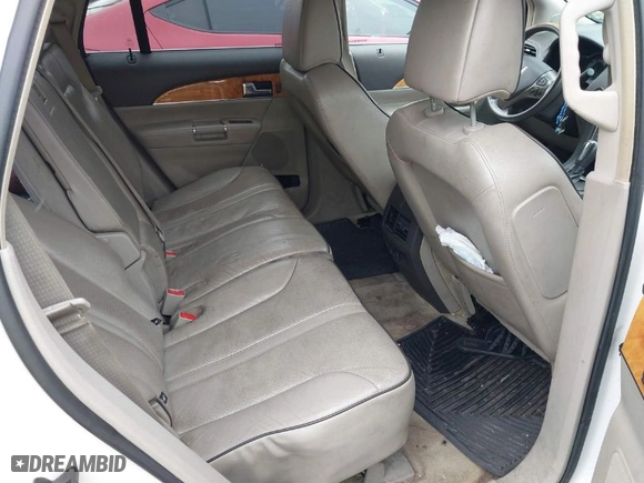 2011 Lincoln MKX with VIN 2LMDJ8JK5BBJ04398, listed as a IAAI auction lot 41751945 with 142,701 mi miles. Bid and sale history available at carsss.com. Image 8.