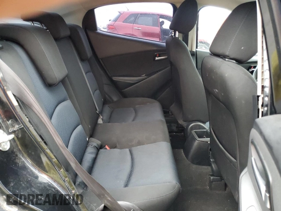 2016 Scion iA z VIN 3MYDLBZV9GY129875, wystawiony jako Copart lot #81368604 z przebiegiem 82 111 mil mil oraz Szkody całkowita. Historia ofert i sprzedaży dostępna na DreamBid. Obrazek 10.