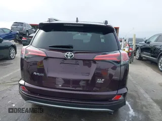 2018 Toyota RAV4 XLE with VIN 2T3RFREV6JW857693, listed as a IAAI auction lot 41541902 with 62,415 mi miles. Bid and sale history available at carsss.com. Image 16.