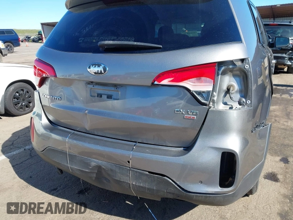 2014 Kia Sorento EX with VIN 5XYKUDA79EG445841, listed as a IAAI auction lot 41636646 with 79,089 mi miles. Bid and sale history available at carsss.com. Image 6.