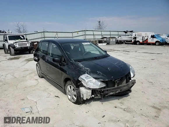 2011 Nissan Versa SL z VIN 3N1BC1CP8BL405823, wystawiony jako Copart lot #49011985 z przebiegiem 116 060 mil mil oraz Szkoda całkowita • Salvage title. Historia ofert i sprzedaży dostępna na DreamBid. Obrazek 11.