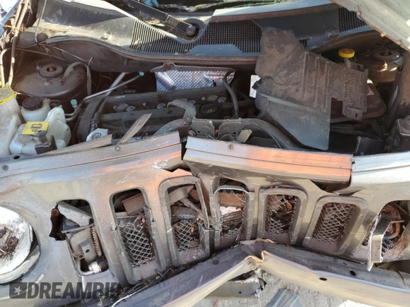 2016 Jeep Patriot Sport z VIN 1C4NJPBA6GD698215, wystawiony jako Copart lot #52164275 z przebiegiem Nie podano mil oraz Szkoda całkowita • Salvage title. Historia ofert i sprzedaży dostępna na DreamBid. Obrazek 13.