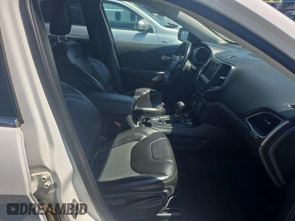 2019 Jeep Cherokee Altitude with VIN 1C4PJMLX6KD361465, listed as a IAAI auction lot 42730449 with 116,730 mi miles and . Bid and sale history available at DreamBid. Image 7.