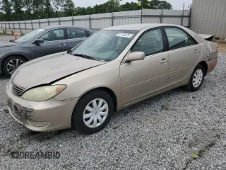 2005 Toyota Camry STD z VIN 4T1BE32K95U572691, wystawiony jako Copart lot #57433675 z przebiegiem 146 134 mil mil oraz Szkoda całkowita • Salvage title. Historia ofert i sprzedaży dostępna na DreamBid. Obrazek 1.