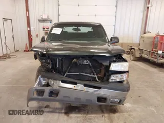 2003 Chevrolet Avalanche with VIN 3GNEC13T33G258707, listed as a IAAI auction lot 41911535 with 222,046 mi miles and . Bid and sale history available at DreamBid. Image 6.