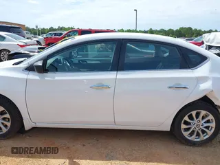 2017 Nissan Sentra SV z VIN 3N1AB7AP9HY376705, wystawiony jako IAAI lot #42298516 z przebiegiem 136 602 mil mil oraz . Historia ofert i sprzedaży dostępna na DreamBid. Obrazek 14.