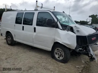 2019 GMC Savana Cargo Van with VIN 1GTW7AFG4K1372132, listed as a Copart auction lot 70141634 with 0 mi miles and Salvage Title. Bid and sale history available at carsss.com. Image 4.