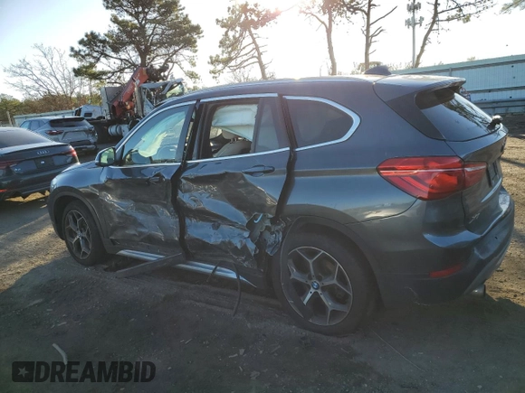 2019 BMW X1 xDrive28i with VIN WBXHT3C50K3H35538, listed as a Copart auction lot 70726232 with 27,847 mi miles. Bid and sale history available at carsss.com. Image 2.