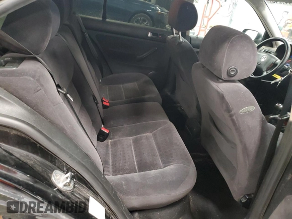2002 Volkswagen Jetta GLS z VIN 3VWSP69M72M154327, wystawiony jako Copart lot #46441245 z przebiegiem 577 961 mil mil oraz Czysty tytuł • Clean title. Historia ofert i sprzedaży dostępna na DreamBid. Obrazek 10.