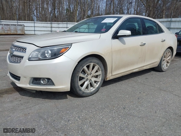 2013 Chevrolet Malibu LTZ with VIN 1G11H5SA5DF141674, listed as a IAAI auction lot 41933797 with 249,419 mi miles. Bid and sale history available at carsss.com. Image 2.