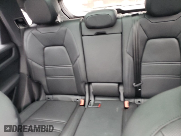 2023 Porsche Cayenne S z VIN WP1AB2AY2PDA14143, wystawiony jako Copart lot #48045204 z przebiegiem 37 303 mil mil oraz . Historia ofert i sprzedaży dostępna na DreamBid. Obrazek 10.