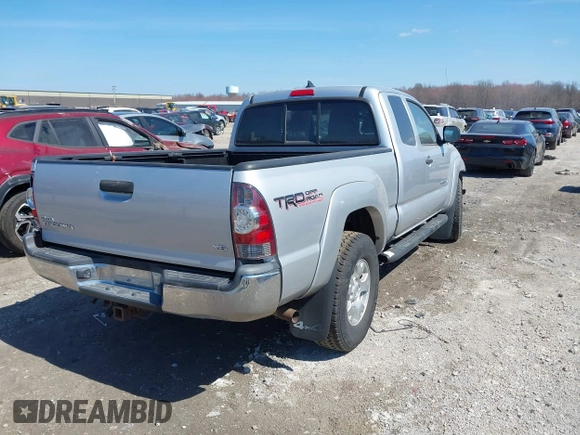 2012 Toyota Tacoma with VIN 5TFUU4ENXCX029003, listed as a IAAI auction lot 41898784 with 106,043 mi miles. Bid and sale history available at carsss.com. Image 4.