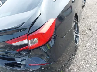 2020 Honda Accord Sport z VIN 1HGCV2F31LA001878, wystawiony jako IAAI lot #42274736 z przebiegiem Nie podano mil oraz . Historia ofert i sprzedaży dostępna na DreamBid. Obrazek 17.