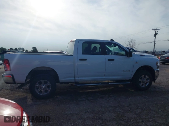 2024 Ram 2500 Big Horn with VIN 3C6UR5DLXRG296296, listed as a IAAI auction lot 42460247 with 56,093 mi miles and . Bid and sale history available at DreamBid. Image 13.