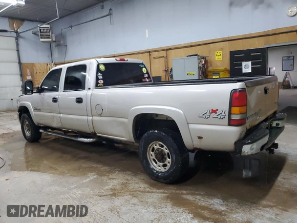 2006 GMC Sierra 3500 DRW SL with VIN 1GTHK33206F119832, listed as a Copart auction lot 54531215 with 366,848 mi miles and Clean Title. Bid and sale history available at DreamBid. Image 2.
