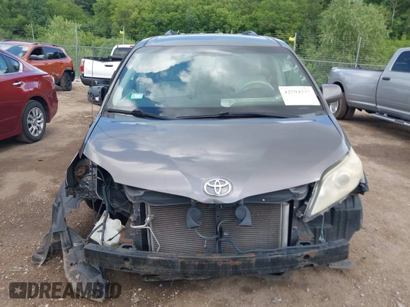 2011 Toyota Sienna LE AAS z VIN 5TDKK3DC3BS166098, wystawiony jako IAAI lot #42594337 z przebiegiem 197 963 mil mil oraz . Historia ofert i sprzedaży dostępna na DreamBid. Obrazek 12.
