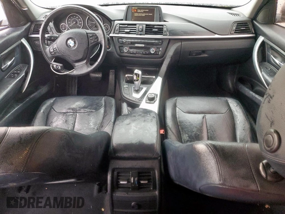 2013 BMW 3 Series 328i z VIN WBA3A5G53DNP19533, wystawiony jako Copart lot #55752525 z przebiegiem 92 472 mil mil oraz Szkoda całkowita • Salvage title. Historia ofert i sprzedaży dostępna na DreamBid. Obrazek 8.