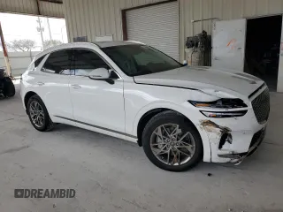 2025 Genesis GV70 2.5T with VIN 5NMMADTBXSH035022, listed as a Copart auction lot 51664685 with 1,015 mi miles and Salvage title. Bid and sale history available at DreamBid. Image 4.