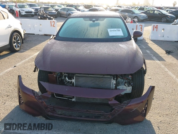2024 Nissan Sentra SV with VIN 3N1AB8CV7RY263242, listed as a IAAI auction lot 41959700 with 9,296 mi miles and . Bid and sale history available at DreamBid. Image 12.