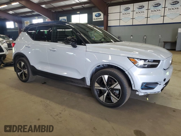 2021 Volvo XC40 с VIN YV4ED3UR8M2546301, выставлен на аукционе Copart как лот 56724205 с пробегом 19 132 миль миль и Списание • Salvage title. История ставок и продаж доступна на DreamBid. Изображение 4.