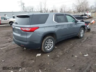 2021 Chevrolet Traverse LS with VIN 1GNEVFKW9MJ238206, listed as a IAAI auction lot 41554844 with 44,118 mi miles. Bid and sale history available at carsss.com. Image 4.