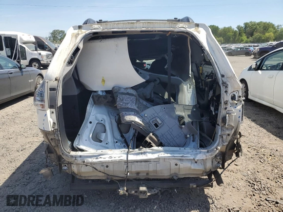 2015 Toyota Sienna SE с VIN 5TDXK3DC6FS632845, выставлен на аукционе Copart как лот 56070745 с пробегом 154 254 миль миль и Списание • Salvage title. История ставок и продаж доступна на DreamBid. Изображение 6.