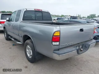 2002 Toyota Tundra SR5 with VIN 5TBRT34102S317322, listed as a IAAI auction lot 41907115 with 192,277 mi miles. Bid and sale history available at carsss.com. Image 3.