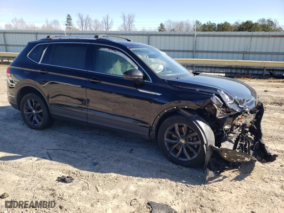 2022 Volkswagen Tiguan SE with VIN 3VV2B7AX5NM072373, listed as a Copart auction lot 45186335 with 48,159 mi miles and Salvage Title. Bid and sale history available at carsss.com. Image 4.