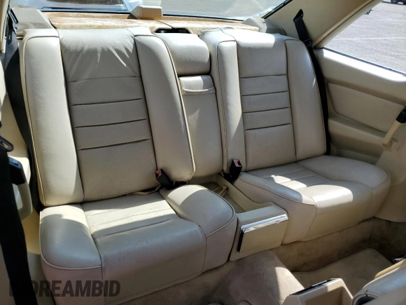 1988 MERCEDES-BENZ 560-CLASS SEC with VIN WDBCA45D0JA390136, listed as a Copart auction lot 72028444 with 226,316 mi miles and Clean Title. Bid and sale history available at DreamBid. Image 10.